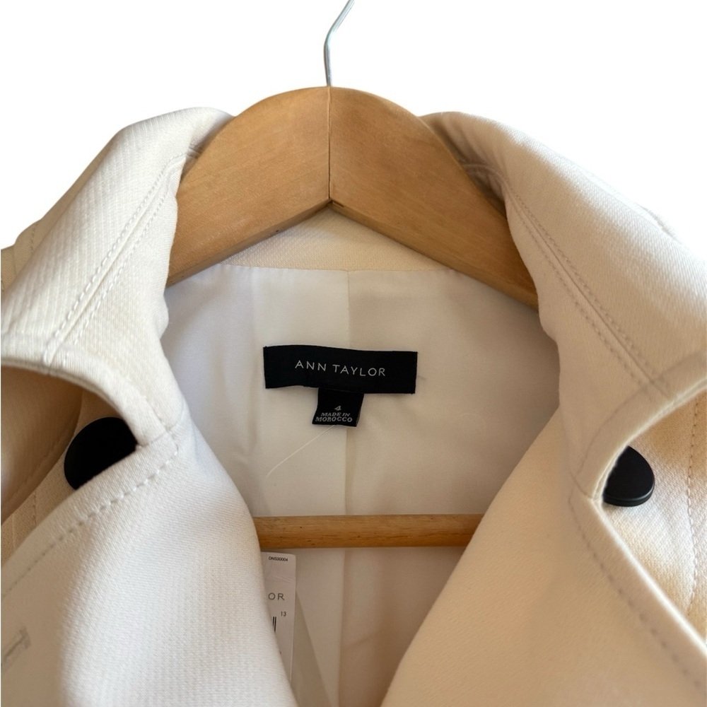 Ann Taylor | Cream Double-Breasted Fitted Crop Blazer, Size 4, NWT - Picture 7 of 15
